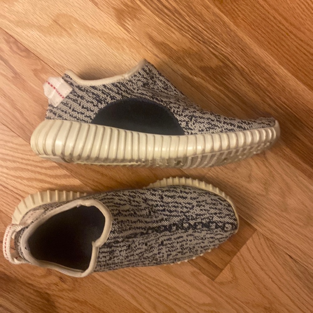 Yeezy 350 Dove (Turtle Dove) Used